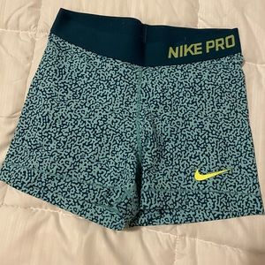 Nike pro workout shorts